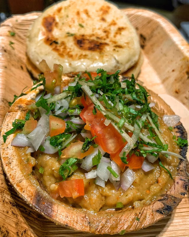 Chhola Kulcha